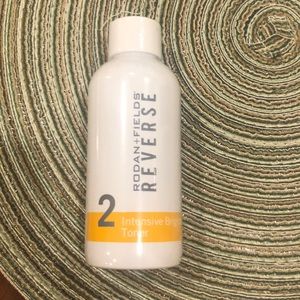 Reverse Intensive Toner RF